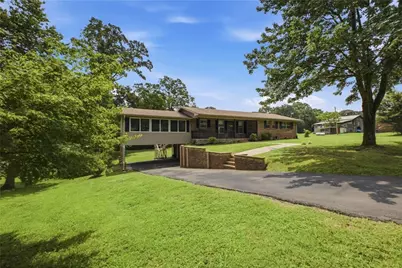 379 Hunt Road NW, Calhoun, GA 30701 - Photo 3
