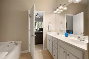 1404 Lexington Dr, Roswell, GA 30075 - Photo 27