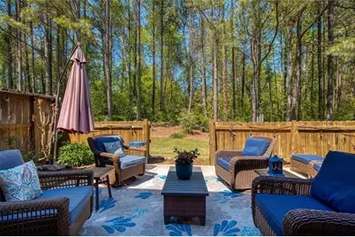 1404 Lexington Dr, Roswell, GA 30075 - Photo 35