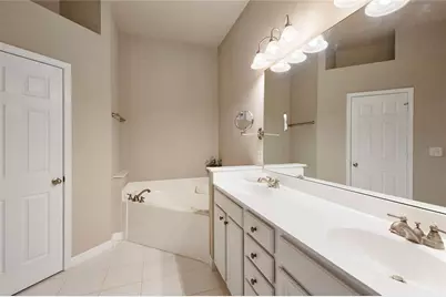 1404 Lexington Dr, Roswell, GA 30075 - Photo 29
