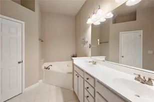 1404 Lexington Dr, Roswell, GA 30075 - Photo 29