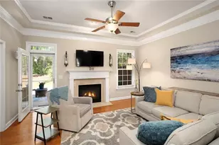1404 Lexington Dr, Roswell, GA 30075 - Photo 7