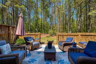 1404 Lexington Dr, Roswell, GA 30075 - Photo 35