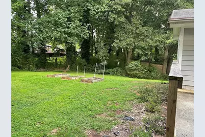 660 Monticello Drive SW, Mableton, GA 30126 - Photo 5