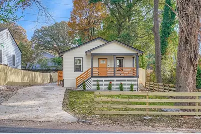 194 Dearborn Street SE, Atlanta, GA 30317 - Photo 1