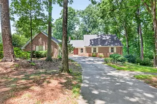 2220 Valley Creek Cir, Snellville, GA 30078 - Photo 47