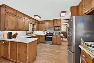 2220 Valley Creek Cir, Snellville, GA 30078 - Photo 3