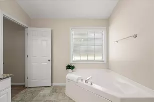 4011 Lafayette Way, Loganville, GA 30052 - Photo 21
