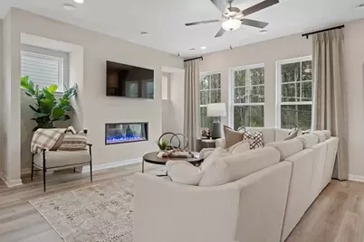 2702 Dreycott Lane, Lawrenceville, GA 30043 - Photo 3