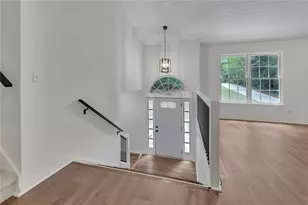 132 Springwater Trce, Woodstock, GA 30188 - Photo 5