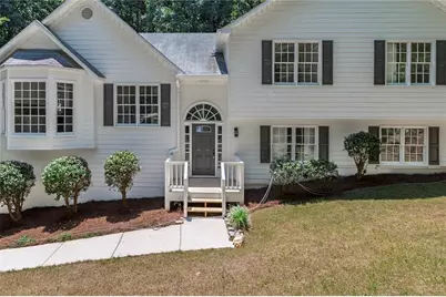 132 Springwater Trace, Woodstock, GA 30188 - Photo 3