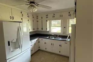 821 Shipp Cir NW, Conyers, GA 30012 - Photo 9