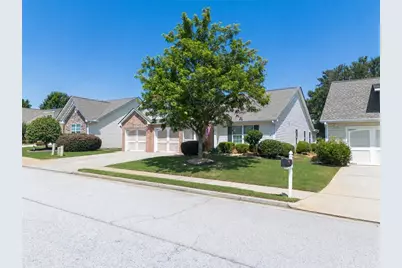 534 Triumph Way, Winder, GA 30680 - Photo 3