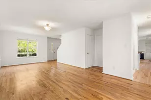 11190 Abbotts Station Dr, Johns Creek, GA 30097 - Photo 5