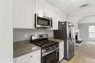 6531 Gina Agha Cir, Lithonia, GA 30038 - Photo 7