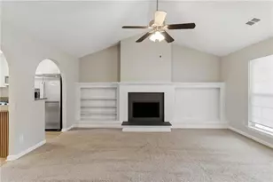 6531 Gina Agha Cir, Lithonia, GA 30038 - Photo 3