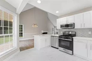920 Cobb Place Manor Dr, Marietta, GA 30066 - Photo 15