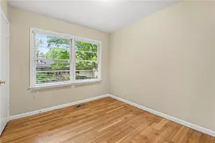 3934 Ensign Ct, Atlanta, GA 30341 - Photo 9
