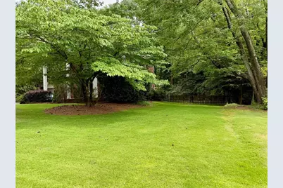 2704 Sunny Lane SE, Marietta, GA 30067 - Photo 13