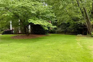 2704 Sunny Ln SE, Marietta, GA 30067 - Photo 13