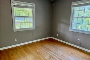 2704 Sunny Ln SE, Marietta, GA 30067 - Photo 9
