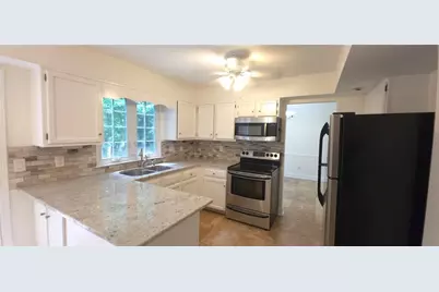 190 Barrington Drive Drive E, Roswell, GA 30076 - Photo 5
