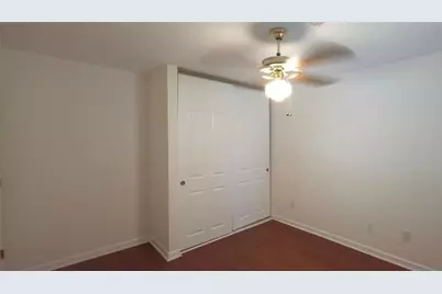 190 Barrington Drive Drive E, Roswell, GA 30076 - Photo 13
