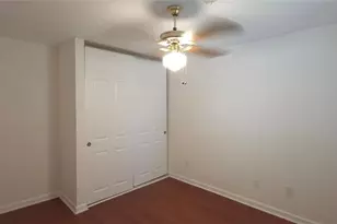 190 Barrington Dr Dr E, Roswell, GA 30076 - Photo 13