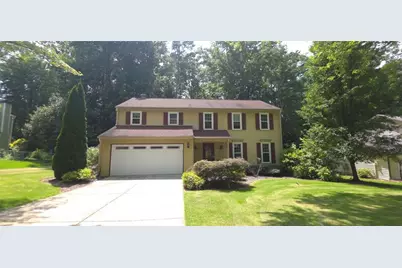190 Barrington Drive Drive E, Roswell, GA 30076 - Photo 1