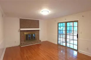 190 Barrington Dr Dr E, Roswell, GA 30076 - Photo 3