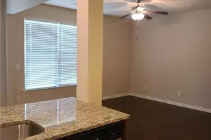 196 Highland Pointe Cir E, Dawsonville, GA 30534 - Photo 3