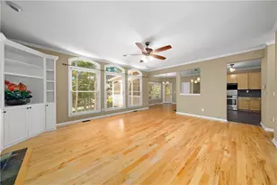 1832 Shores Ridge Ct, Suwanee, GA 30024 - Photo 9