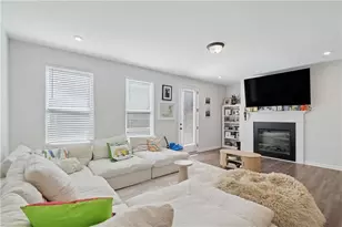 383 Skylar Way SE, Atlanta, GA 30315 - Photo 5