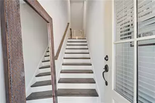 383 Skylar Way SE, Atlanta, GA 30315 - Photo 3