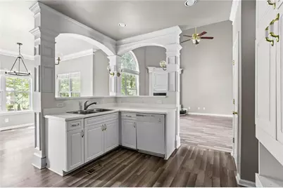 2808 Jamont Court NE, Marietta, GA 30068 - Photo 9