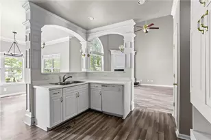 2808 Jamont Ct NE, Marietta, GA 30068 - Photo 9