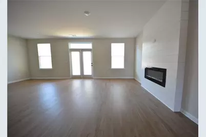 1147 Lucan Lane, Lawrenceville, GA 30043 - Photo 9