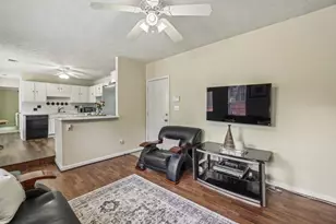 1079 Shadow Lake Dr, Lithonia, GA 30058 - Photo 21