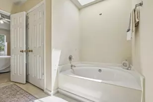1079 Shadow Lake Dr, Lithonia, GA 30058 - Photo 27