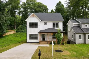 1620 SW Derry Ave SW, Atlanta, GA 30310 - Photo 1