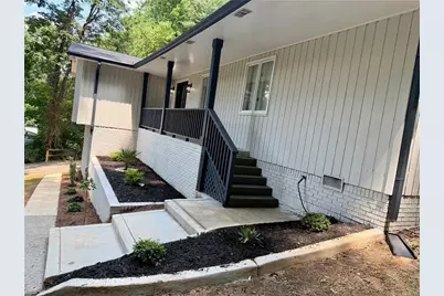 8986 Mandarin Drive, Jonesboro, GA 30236 - Photo 3