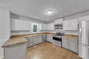 3861 Mountain View Rd NW, Kennesaw, GA 30152 - Photo 9