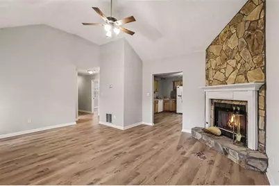 253 Ruth Drive, Newnan, GA 30265 - Photo 7
