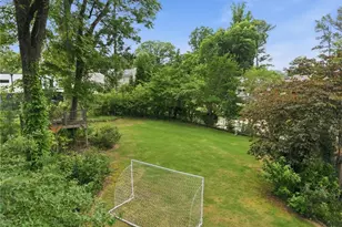 2140 Oakawana Dr NE, Atlanta, GA 30345 - Photo 9