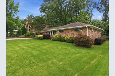 2140 Oakawana Drive NE, Atlanta, GA 30345 - Photo 3