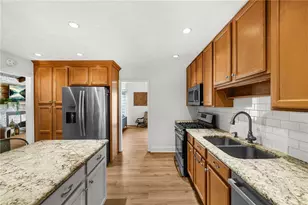 3701 Thornwood Way, Marietta, GA 30062 - Photo 7