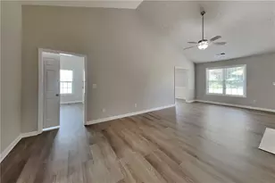 1096 Sham Pointe Dr, Lawrenceville, GA 30043 - Photo 3