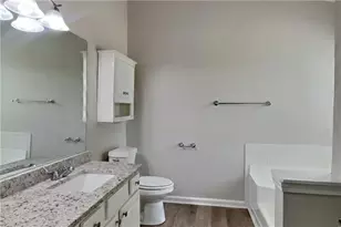 1096 Sham Pointe Dr, Lawrenceville, GA 30043 - Photo 11