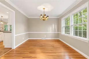 4259 Huntington Cir, Dunwoody, GA 30338 - Photo 9