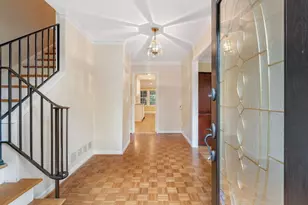 4259 Huntington Cir, Dunwoody, GA 30338 - Photo 3
